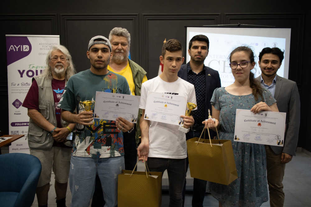 Xaricdə təhsil alan gənclər Müstəqillik Gününə həsr olunmuş tədbirlər keçirib<font color=red> - FOTOLAR</font>