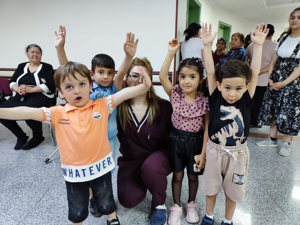 “Liv Bona Dea Hospital”  Naxçıvanda  tibbi aksiya keçirir<font color=red> - FOTOLAR</font>