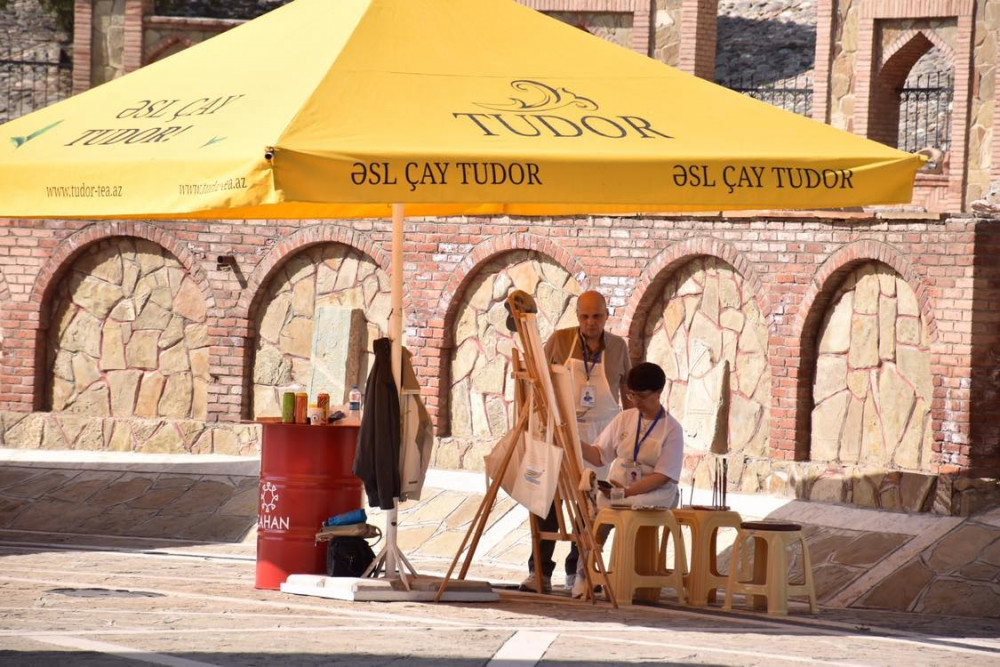 "Naxçıvan Bəşəriyyətin Beşiyi" VI Beynəlxalq Rəsm Festivalından<font color='red'> - FOTOREPORTAJ</font><font color=red> - FOTOLAR</font>