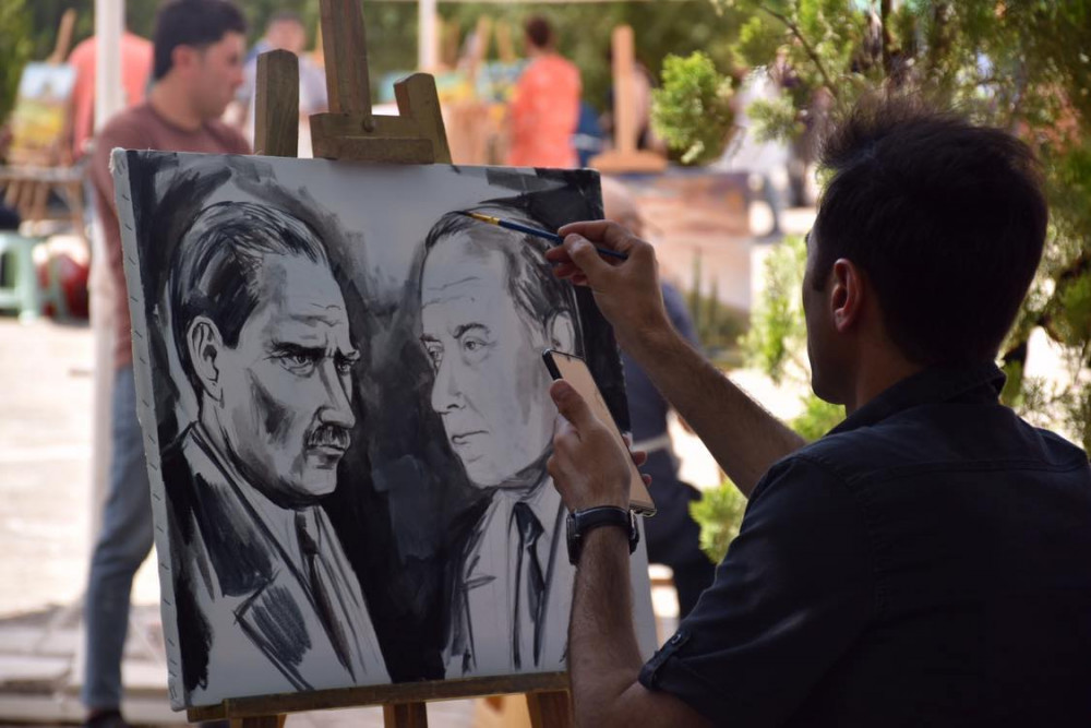 "Naxçıvan Bəşəriyyətin Beşiyi" VI Beynəlxalq Rəsm Festivalından<font color='red'> - FOTOREPORTAJ</font><font color=red> - FOTOLAR</font>