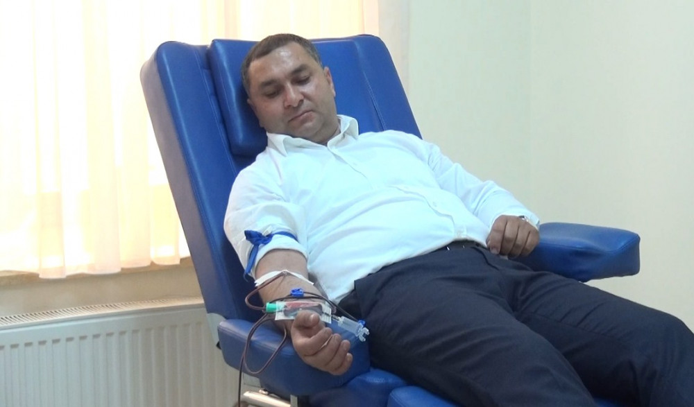 Naxçıvanda könüllü qanvermə aksiyası keçirilib<font color=red> - FOTOLAR</font>