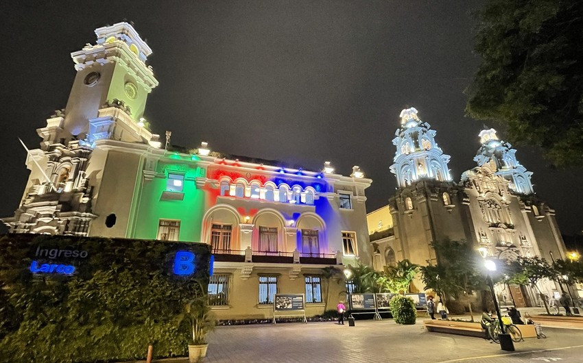 Lima şəhərinin mərkəzi Azərbaycan bayrağının rənglərinə boyanıb<font color=red> - FOTOLAR</font>