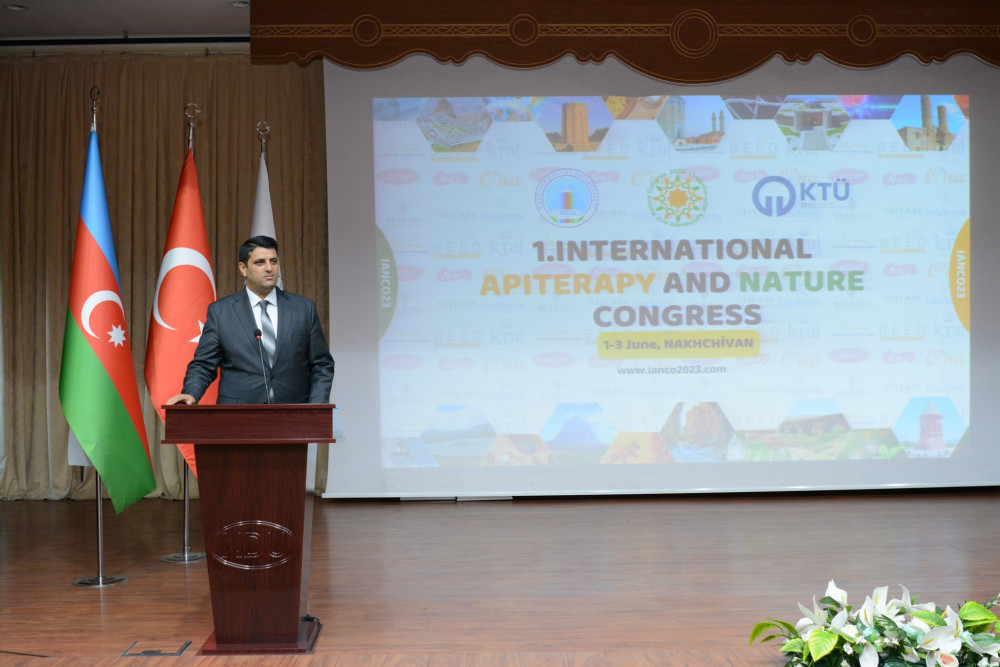 Naxçıvanda Beynəlxalq Apiterapiya və Təbiət konqresi keçirilib<font color=red> - FOTOLAR</font>