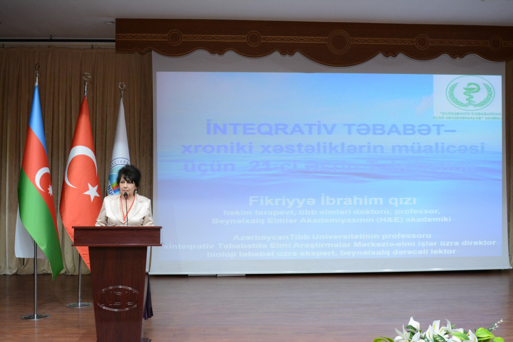 Naxçıvanda Beynəlxalq Apiterapiya və Təbiət konqresi keçirilib<font color=red> - FOTOLAR</font>