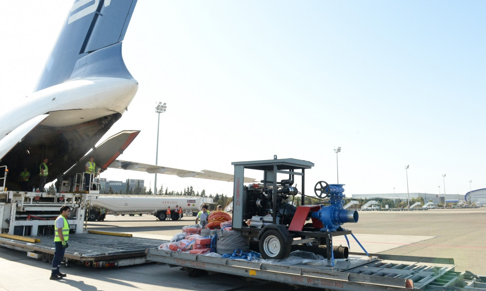 Azərbaycandan Ukraynaya növbəti humanitar yardım yola salınıb<font color=red> - FOTOLAR</font>
