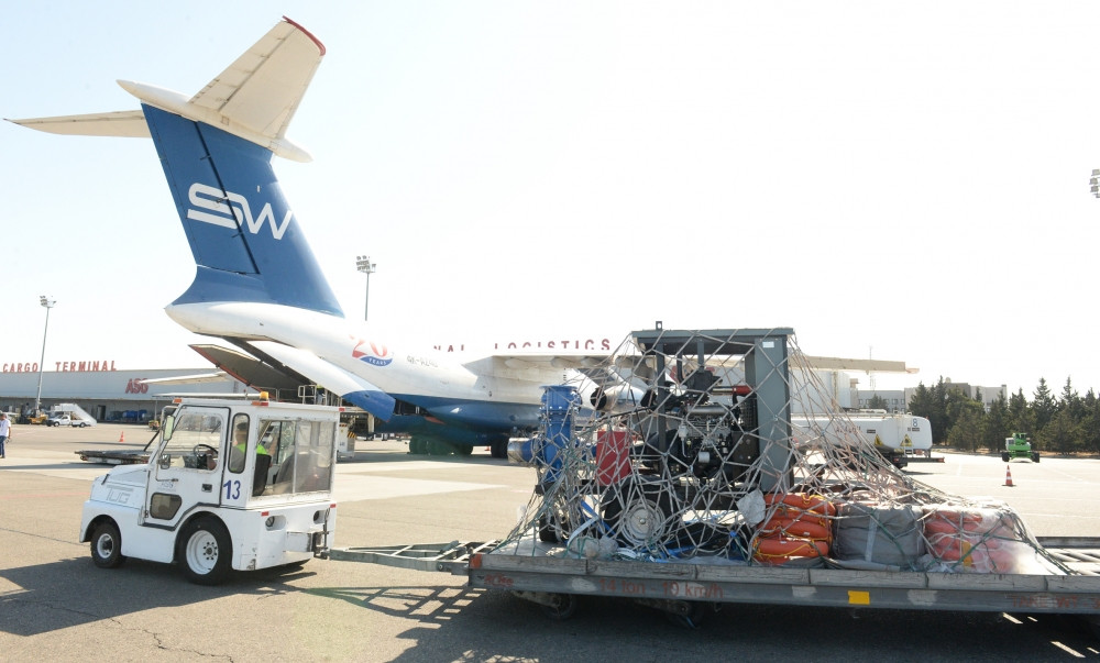 Azərbaycandan Ukraynaya növbəti humanitar yardım yola salınıb<font color=red> - FOTOLAR</font>