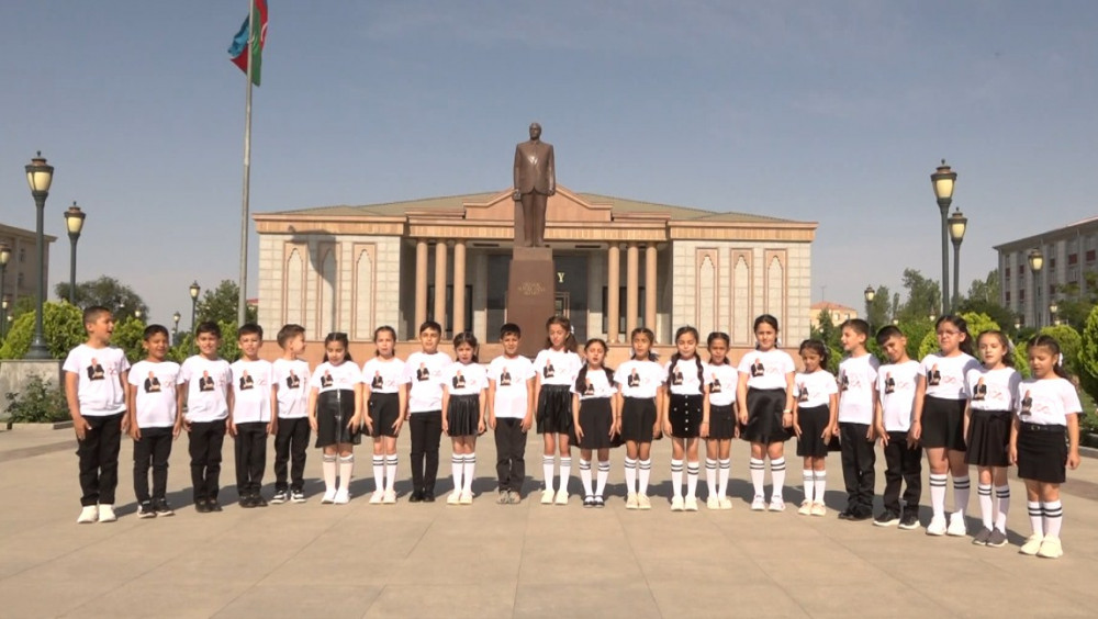 Şagirdlər Heydər Əliyev Muzeyini ziyarət ediblər<font color=red> - FOTOLAR</font>