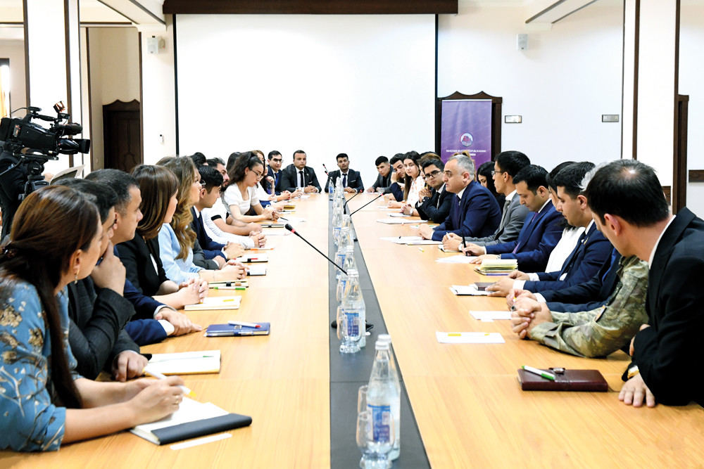 Səlahiyyətli nümayəndə muxtar respublika gəncləri ilə görüşüb<font color='red'> - YENİLƏNİB</font><font color=red> - VİDEO</font>