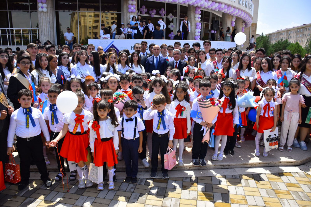 Elm və təhsil naziri Emin Əmrullayevin Naxçıvana səfəri başlayıb<font color='red'> - YENİLƏNƏCƏK</font><font color=red> - FOTOLAR</font>