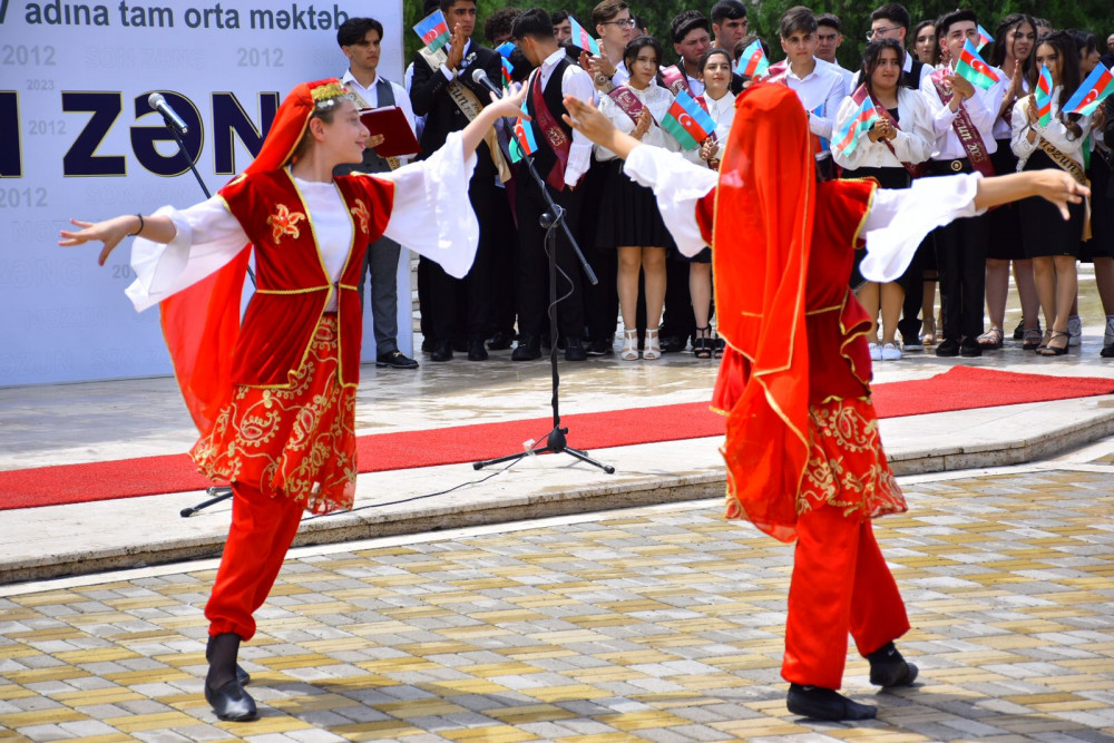 Elm və təhsil naziri Emin Əmrullayevin Naxçıvana səfəri başlayıb<font color='red'> - YENİLƏNƏCƏK</font><font color=red> - FOTOLAR</font>