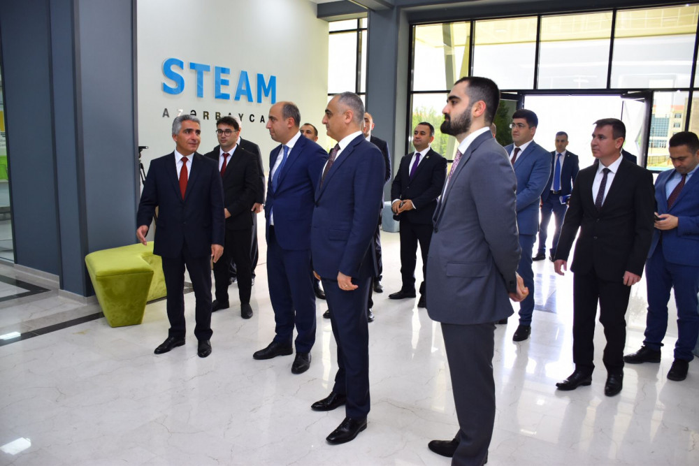 Naxçıvanda "STEAM Təlim-Tədris Mərkəzi"nin açılışı olub<font color='red'> - YENİLƏNİB</font><font color=red> - FOTOLAR</font>