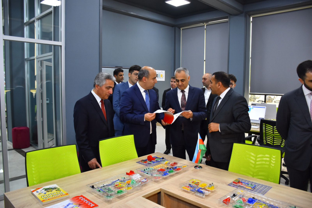 Naxçıvanda "STEAM Təlim-Tədris Mərkəzi"nin açılışı olub<font color='red'> - YENİLƏNİB</font><font color=red> - FOTOLAR</font>