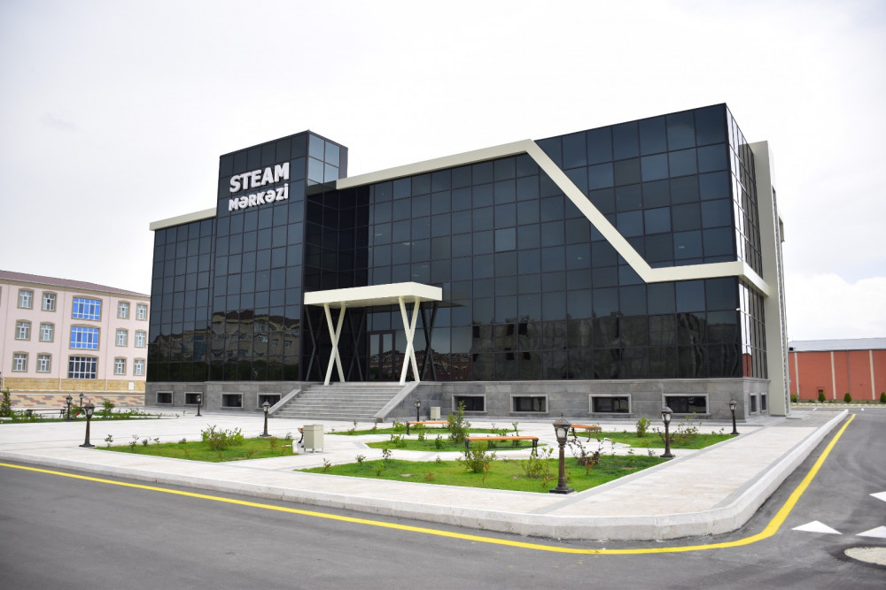 Naxçıvanda "STEAM Təlim-Tədris Mərkəzi"nin açılışı olub<font color='red'> - YENİLƏNİB</font><font color=red> - FOTOLAR</font>