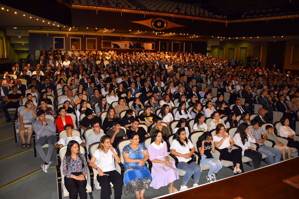 Naxçıvanda Milli Qurtuluş Günü münasibətilə konsert təşkil olunub<font color='red'> - YENİLƏNİB</font><font color=red> - FOTOLAR</font>