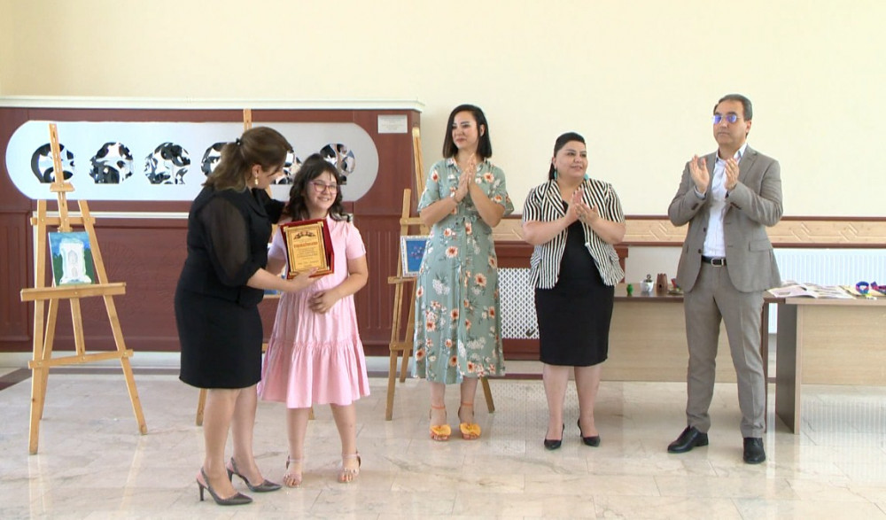 Asel Zeynəb Kayanın “Mənim rəngli sənətim” adlı fərdi rəsm sərgisi açılıb<font color=red> - FOTOLAR</font>