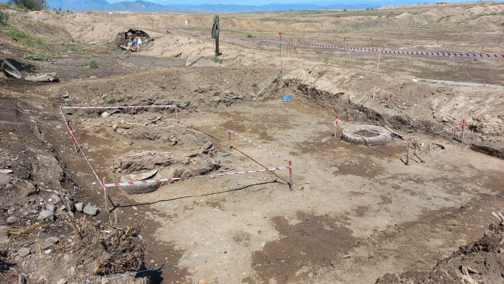 Ağdamda kütləvi məzarlıq aşkarlanıb<font color=red> - FOTOLAR</font>