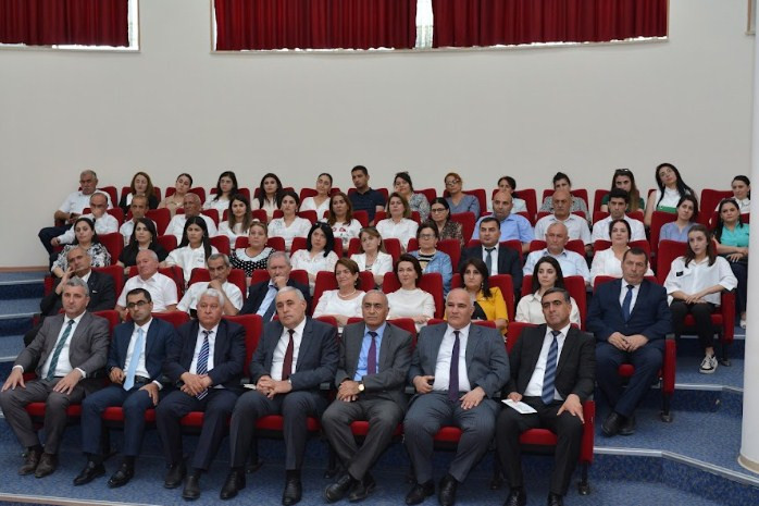 “Kitab-i Dədə Qorqud və qeyri-səlis məntiq” kitabı təqdim olunub<font color=red> - FOTOLAR</font>