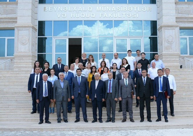 “Kitab-i Dədə Qorqud və qeyri-səlis məntiq” kitabı təqdim olunub<font color=red> - FOTOLAR</font>