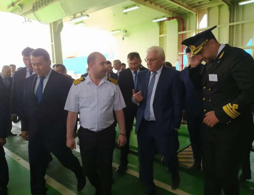 Almaniya Prezidenti “Zərifə Əliyeva” gəmi-bərəsində olub<font color=red> - FOTOLAR</font>