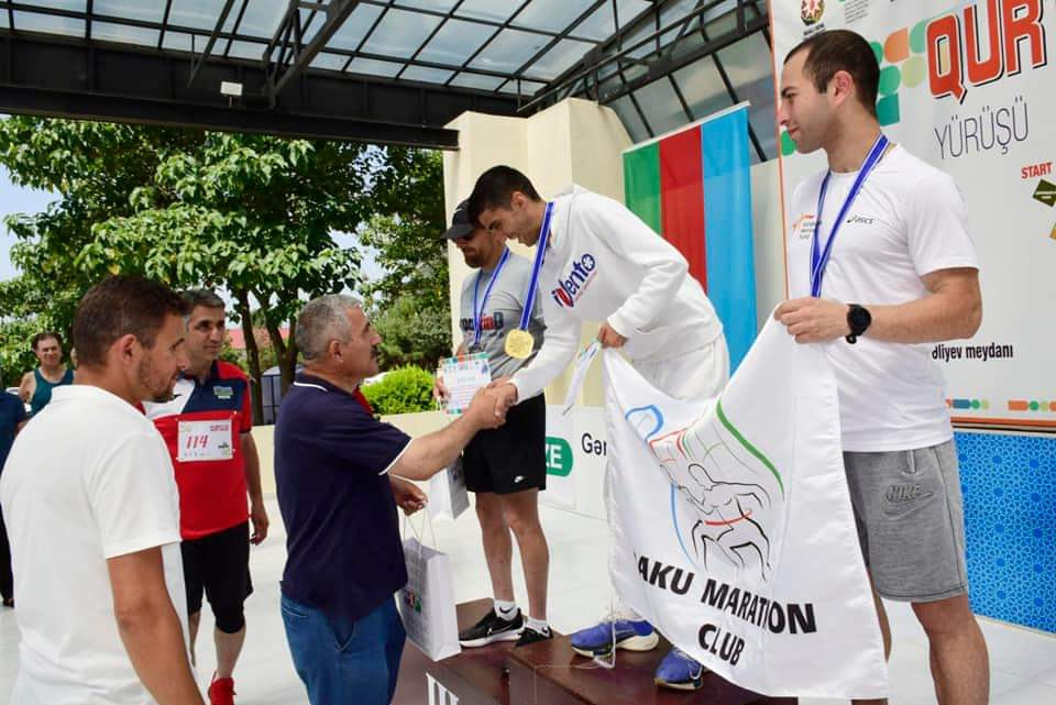 Naxçıvan Atletika Federasiyasının idmançısı Əmrah Nağıyev marafon qalibi olub<font color=red> - FOTOLAR</font>