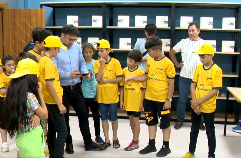 “Yay futbol düşərgəsi”nin iştirakçıları STEAM Mərkəzində olub<font color=red> - FOTOLAR</font>