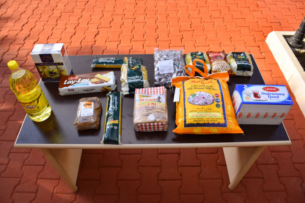 Naxçıvanda sosial qayğıya ehtiyacı olan 1250 ailəyə bayram sovqatları verilib<font color=red> - FOTOLAR</font>