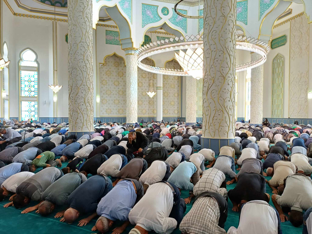 Naxçıvan məscidlərində bayram namazı qılınıb<font color=red> - FOTOLAR</font>