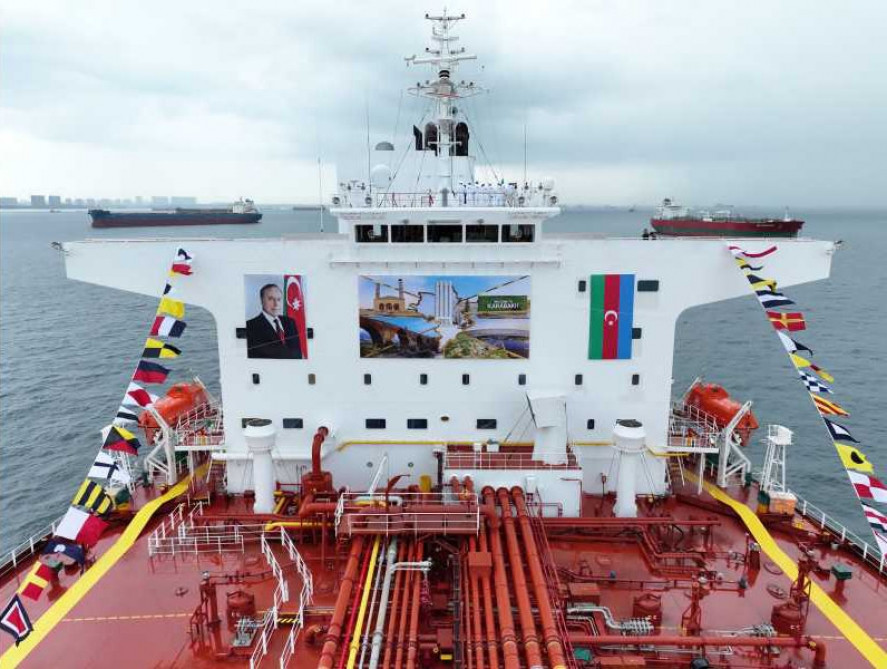 “Aframax” tipli “Qarabağ” tankeri istismara verilib<font color=red> - FOTOLAR</font>