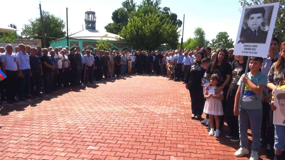 Şərur rayonunun Çərçiboğan kəndində şəhidlər bulaq-abidə kompleksi istifadəyə verilib<font color=red> - FOTOLAR</font>