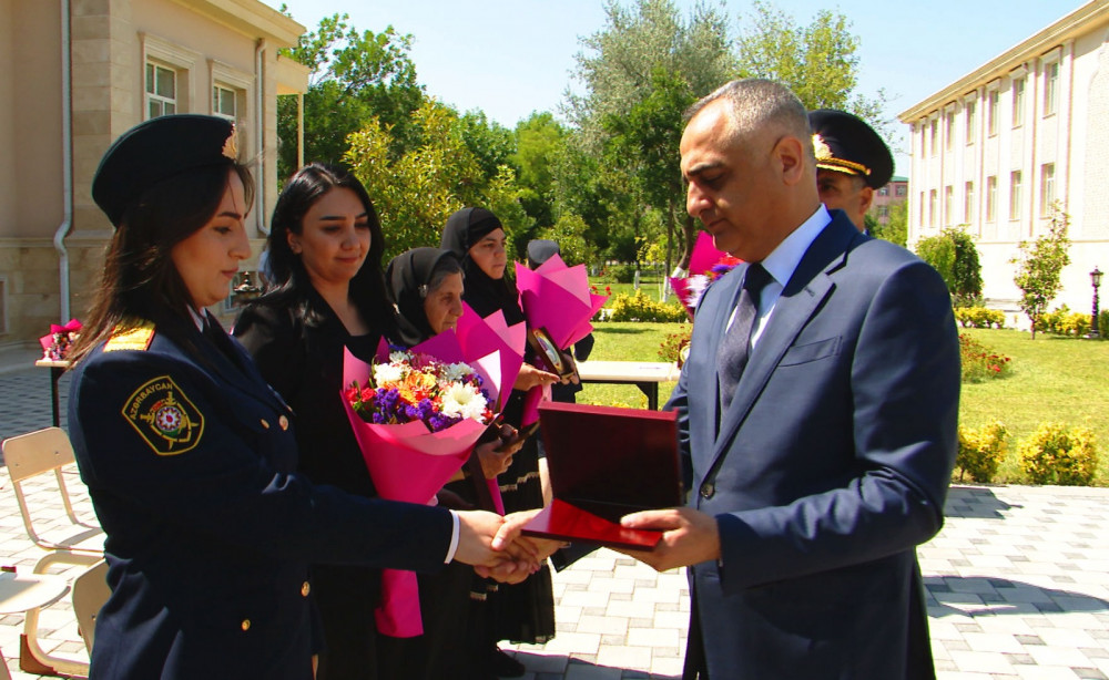 Naxçıvan Orta İxtisas Polis Məktəbində buraxılış mərasimi keçirilib<font color='red'> - YENİLƏNİB</font><font color=red> - FOTOLAR</font>