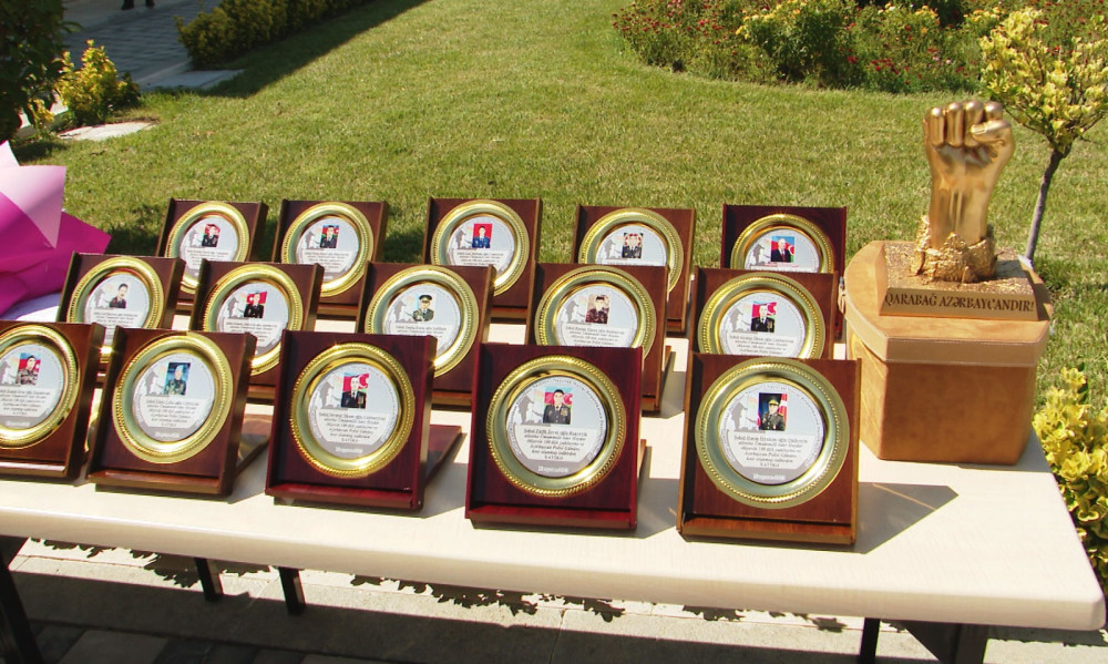 Naxçıvan Orta İxtisas Polis Məktəbində buraxılış mərasimi keçirilib<font color='red'> - YENİLƏNİB</font><font color=red> - FOTOLAR</font>