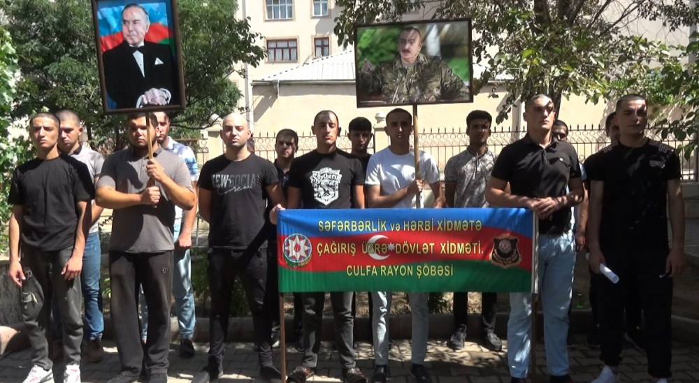 Gənclərin hərbi xidmətə yola salınması münasibətilə tədbirlər keçirilib<font color=red> - FOTOLAR</font>