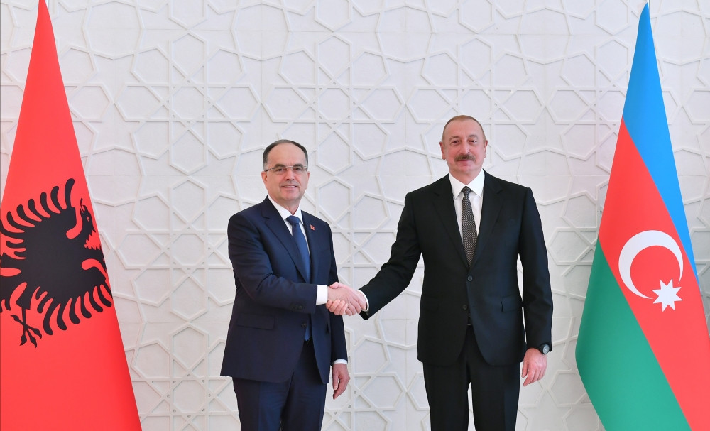 Albaniya Prezidenti Bayram Beqayın rəsmi qarşılanma mərasimi olub<font color=red> - FOTOLAR</font>