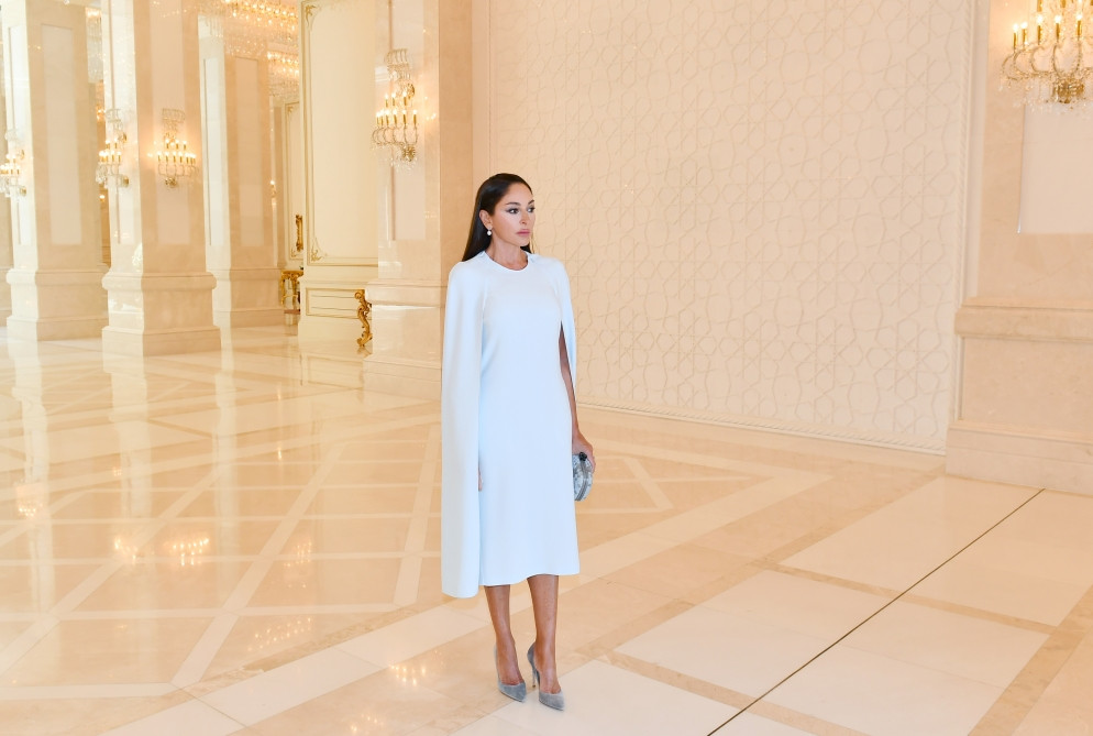 Azərbaycanın və Albaniyanın birinci xanımlarının görüşü olub<font color=red> - FOTOLAR</font>