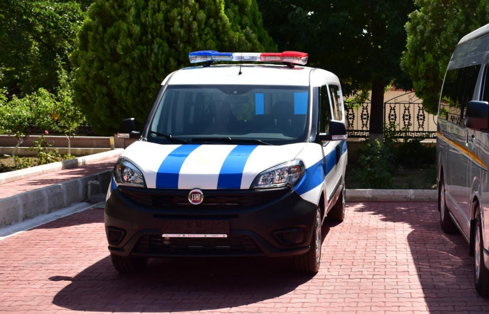 Naxçıvan Muxtar Respublikası Prokurorluq orqanlarına yeni xidməti avromobillər verilib<font color=red> - FOTOLAR</font>