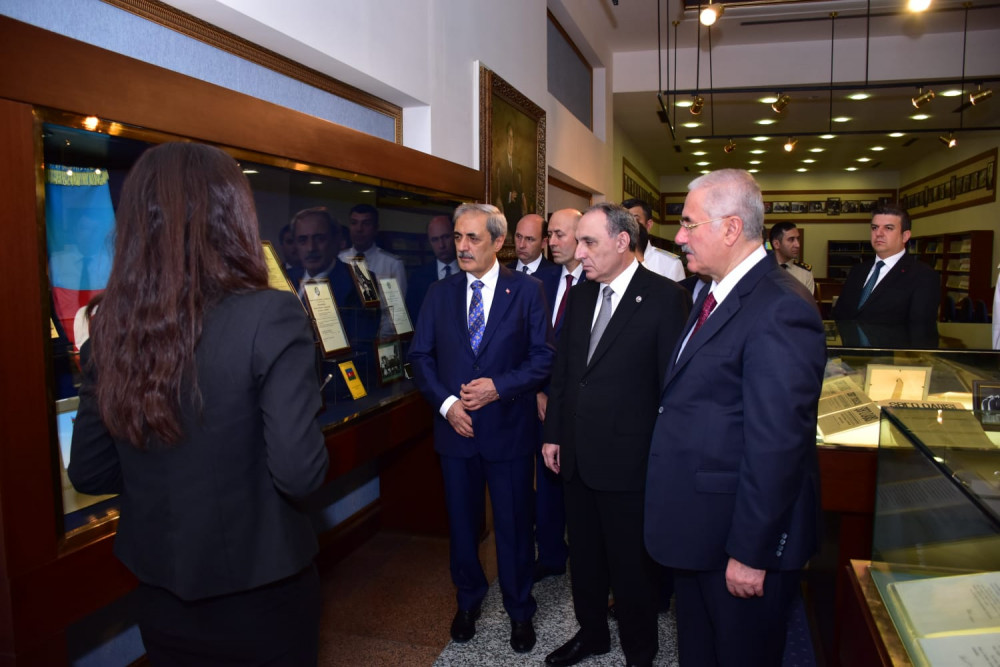 Türkiyənin Ali Məhkəməsinin sədri  və Baş prokuroru Naxçıvanda səfərdədir<font color='red'> - YENİLƏNİB</font><font color=red> - FOTOLAR</font>