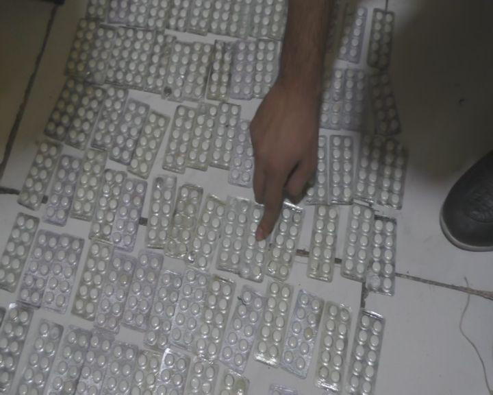 Göyçayda iranlı narkotacirə kuryerlik edən şəxs saxlanılıb<font color=red> - FOTOLAR</font>