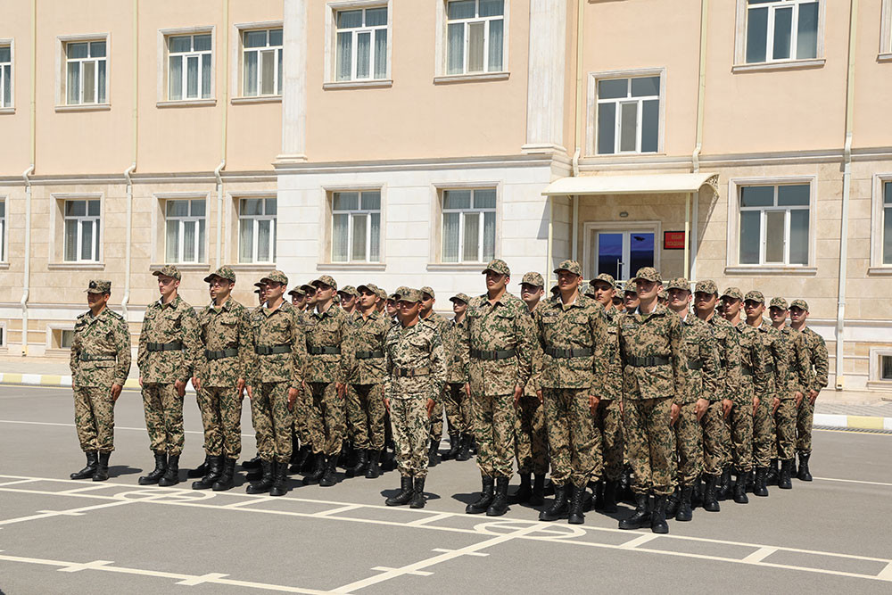 Daxili Qoşunların Naxçıvandakı birləşməsində gənc əsgərlər hərbi xidmətə hazırlanır<font color=red> - FOTOLAR</font>