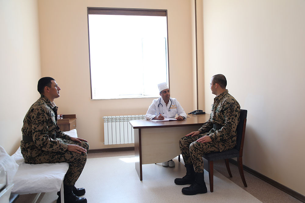 Daxili Qoşunların Naxçıvandakı birləşməsində gənc əsgərlər hərbi xidmətə hazırlanır<font color=red> - FOTOLAR</font>