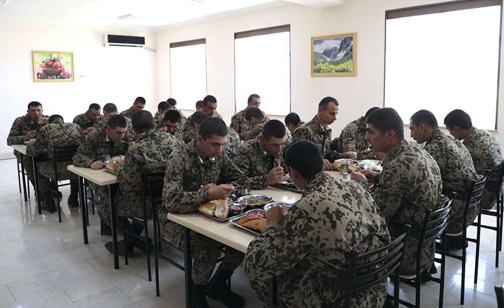 Daxili Qoşunların Naxçıvandakı birləşməsində gənc əsgərlər hərbi xidmətə hazırlanır<font color=red> - FOTOLAR</font>