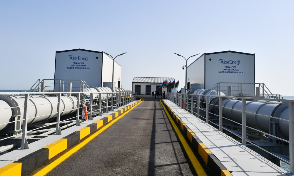 Prezident İlham Əliyev “Şimal” Elektrik Stansiyasının yeni estakadasının və su nasos stansiyalarının açılışında iştirak edib<font color=red> - FOTOLAR</font>