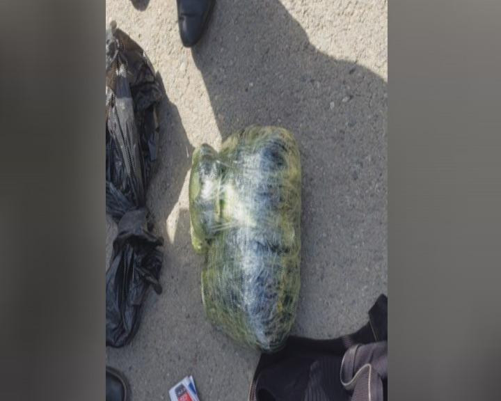 Ağsuda narkokuryerlik edən qohumlar tutulub<font color=red> - FOTOLAR</font>