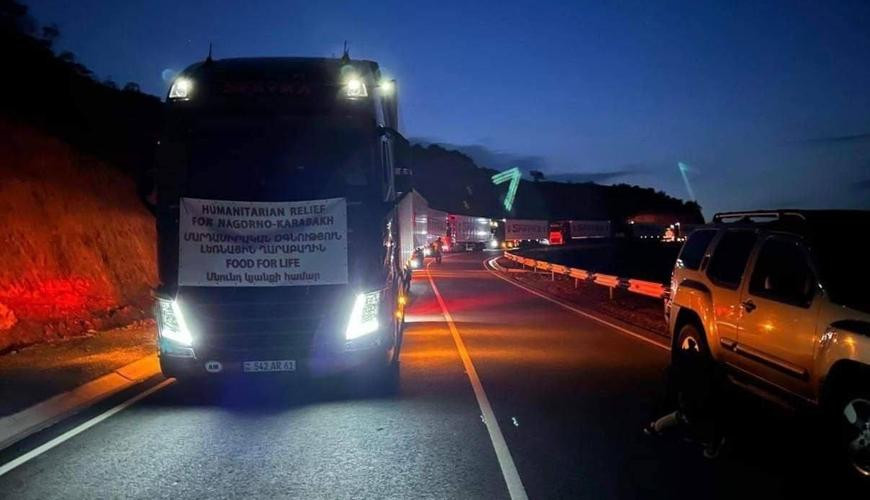 19 erməni yük maşını sərhədimizdə gözləməyə davam edir<font color=red> - FOTOLAR</font>