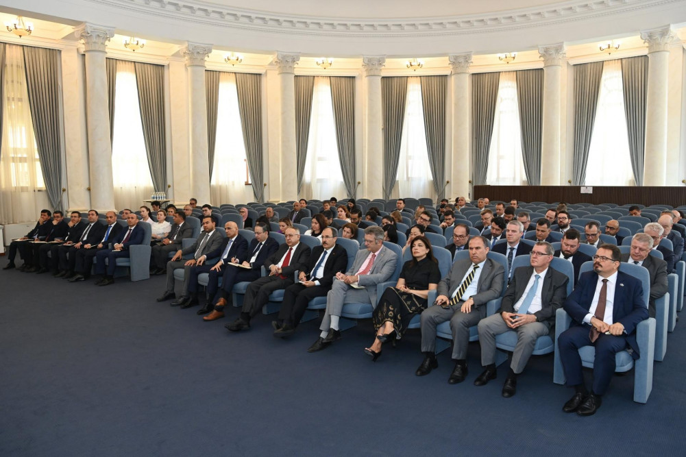 XİN-də Azərbaycanda akkreditə olunmuş diplomatik korpus üçün brifinq keçirilib<font color=red> - FOTOLAR</font>