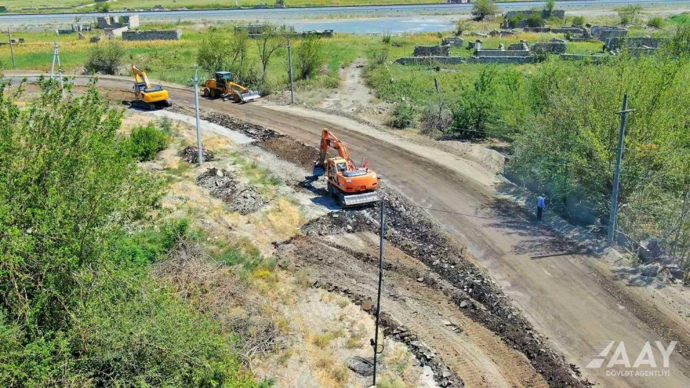 Horadiz–Zəngilan avtomobil yolu əsaslı təmir olunur<font color=red> - VİDEO</font>