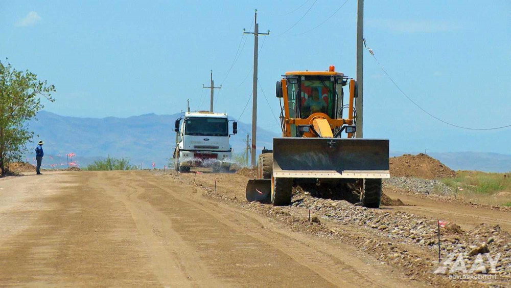 Horadiz–Zəngilan avtomobil yolu əsaslı təmir olunur<font color=red> - VİDEO</font>