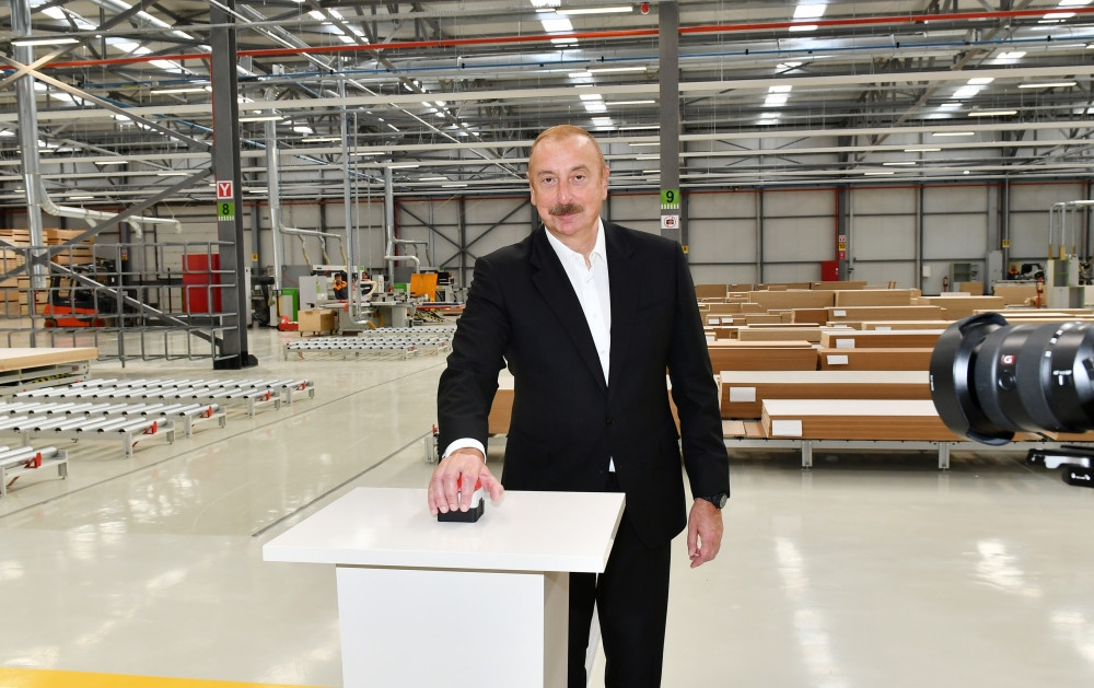 Qazaxda “Venzana” mebel fabrikinin açılışı olub<font color='red'> - YENİLƏNİB</font><font color=red> - FOTOLAR</font>