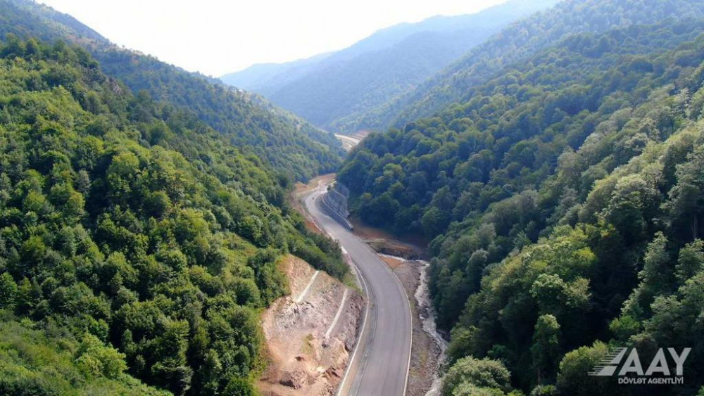 Toğanalı-Kəlbəcər-İstisu yolunun və 5 tunelin inşası davam edir<font color=red> - FOTOLAR</font>