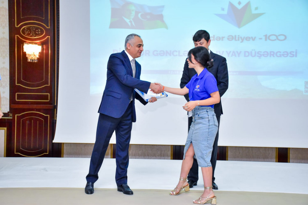 Naxçıvanda Diaspor Gənclərinin IV Yay Düşərgəsinin bağlanış mərasimi keçirilib<font color='red'> - YENİLƏNİB</font><font color=red> - FOTOLAR</font>