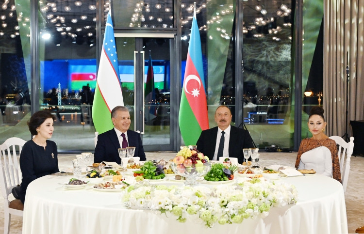 Ali qonağın şərəfinə dövlət ziyafəti<font color='red'> - YENİLƏNİB</font><font color=red> - FOTOLAR</font>